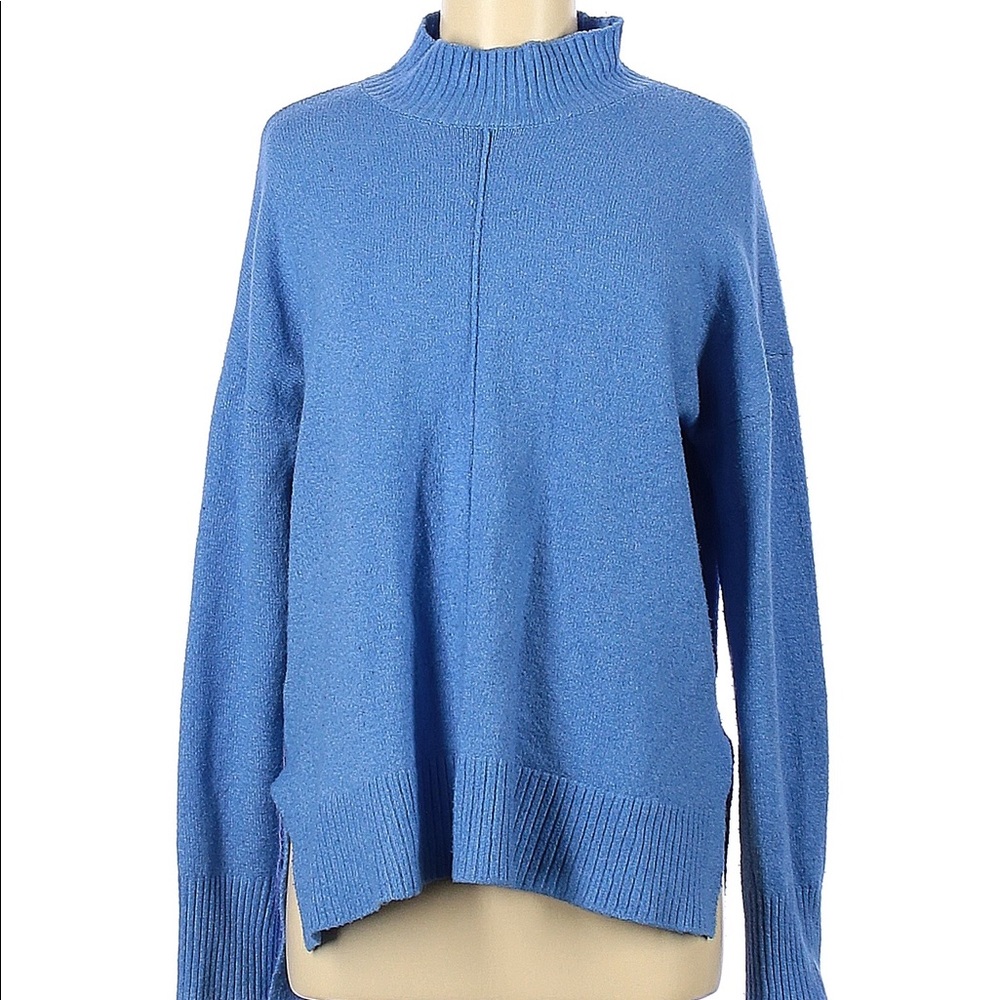 Tahari Blue Oversized Pullover Sweater